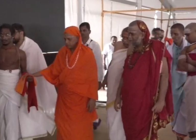 ಚಿಕ್ಕಮಗಳೂರಿನಲ್ಲಿ ಇಂದು ಐತಿಹಾಸಿಕ ಸಂತ ಮಹಾ ಪರಿಷತ್ ಸಮಾರಂಭ ಶೃಂಗೇರಿಯಲ್ಲಿ ಎರಡು ಮಹೋನ್ನತ ಕ್ರಿಯಾ ಯೋಜನೆಗಳ ಲೋಕಾರ್ಪಣೆ; 7 ಸಾವಿರಕ್ಕೂ ಅಧಿಕ ಜನ ಸೇರುವ ನಿರೀಕ್ಷೆ